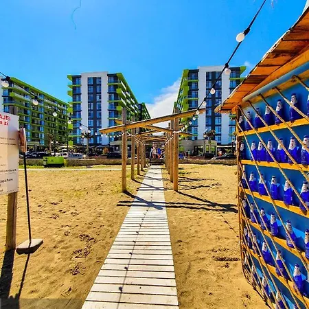 Ace Pool & Mamaia Nord