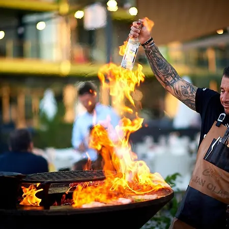 Ace Pool & Mamaia Nord 3*